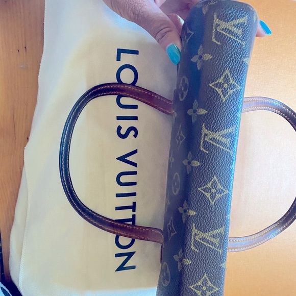 Genuine Louis Vuitton Monogram Sonatine Handbag - Picture 9 of 15